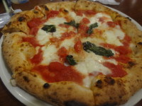 世界一のピザを焼くチェザリ　ソロピッツァ ナポレターナ 大須本店