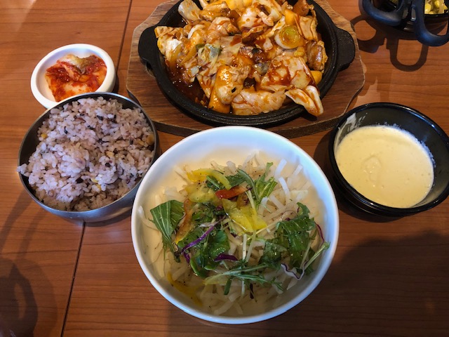 中区、金山で食べる本格的な韓国料理屋さんと言えば金山ソウル。子連れランチも可能です。